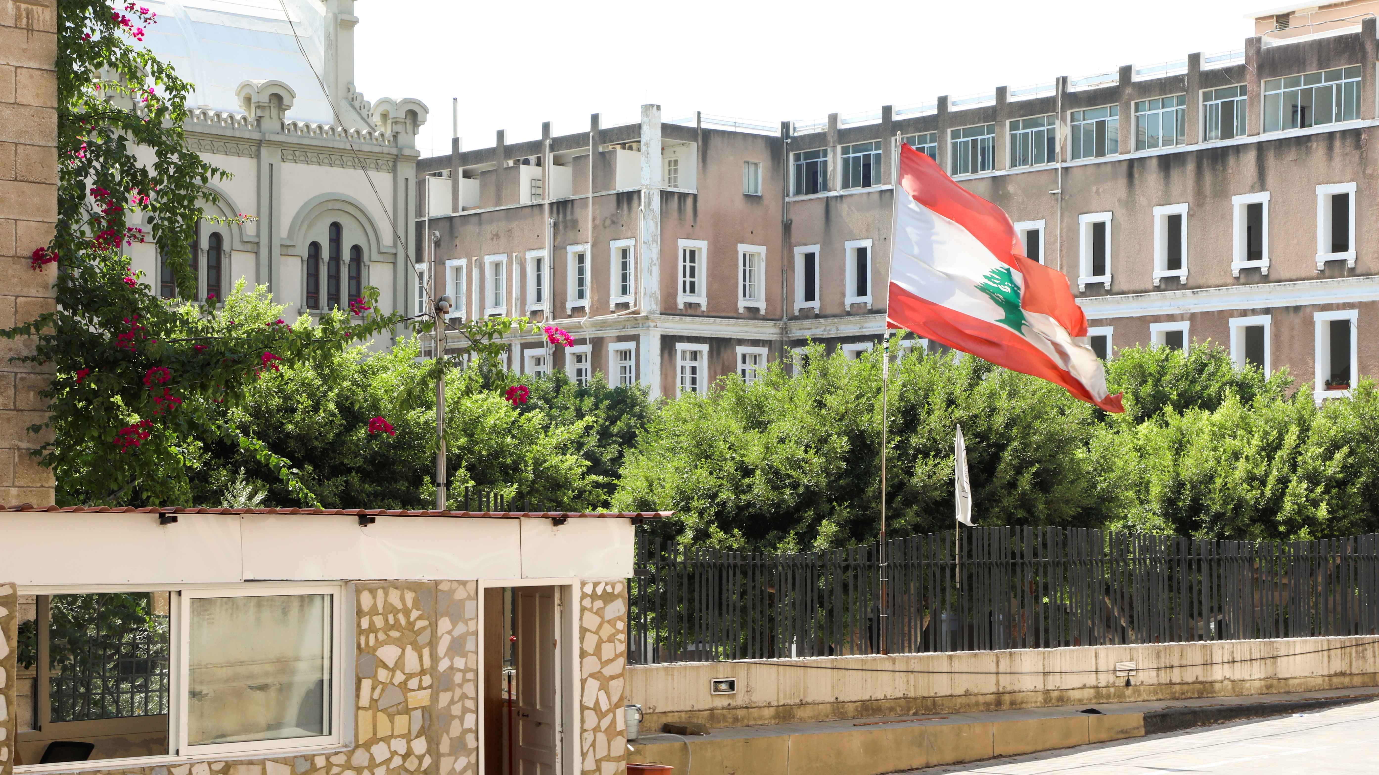 خبراء: الرئاسة اللبنانية والحكومة صارتا في "سلة واحدة"