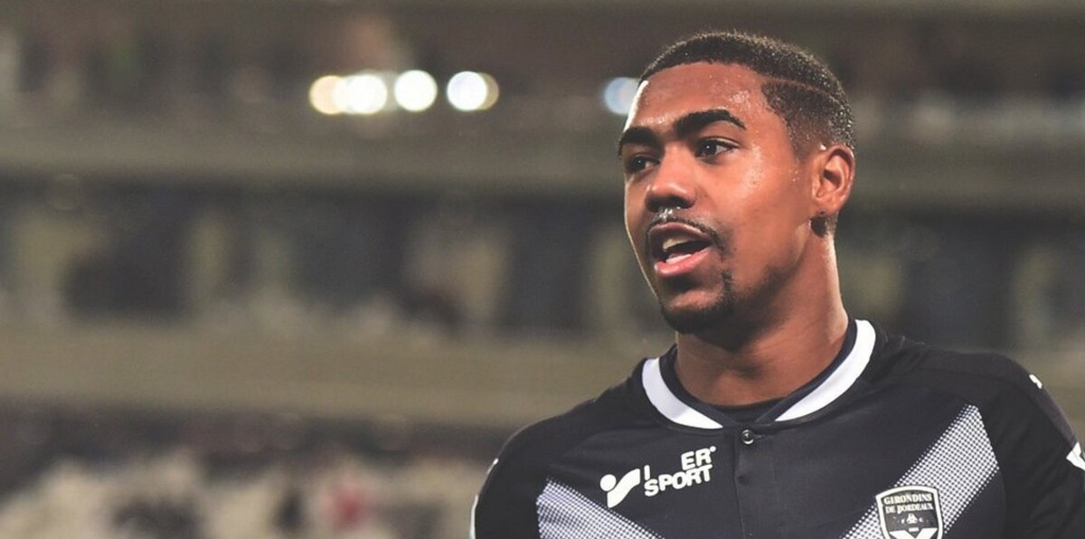 كيف أفسد نادي برشلونة انتقال البرازيلي مالكوم إلى روما؟