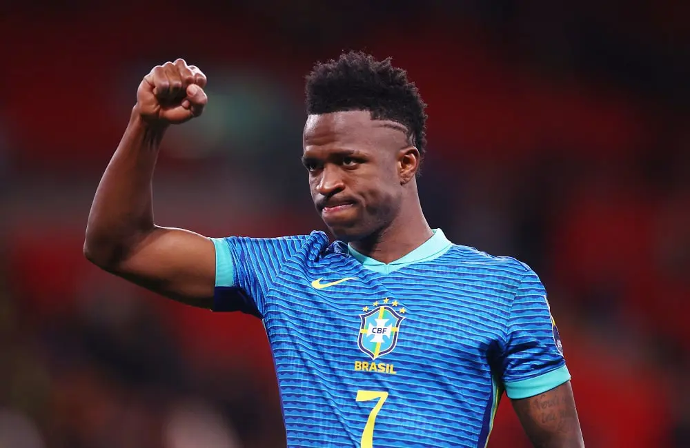 "فيلم وهذه الأدلة".. اتهام خطير لفينيسيوس بعد بكائه أمام الإعلام (فيديو)

