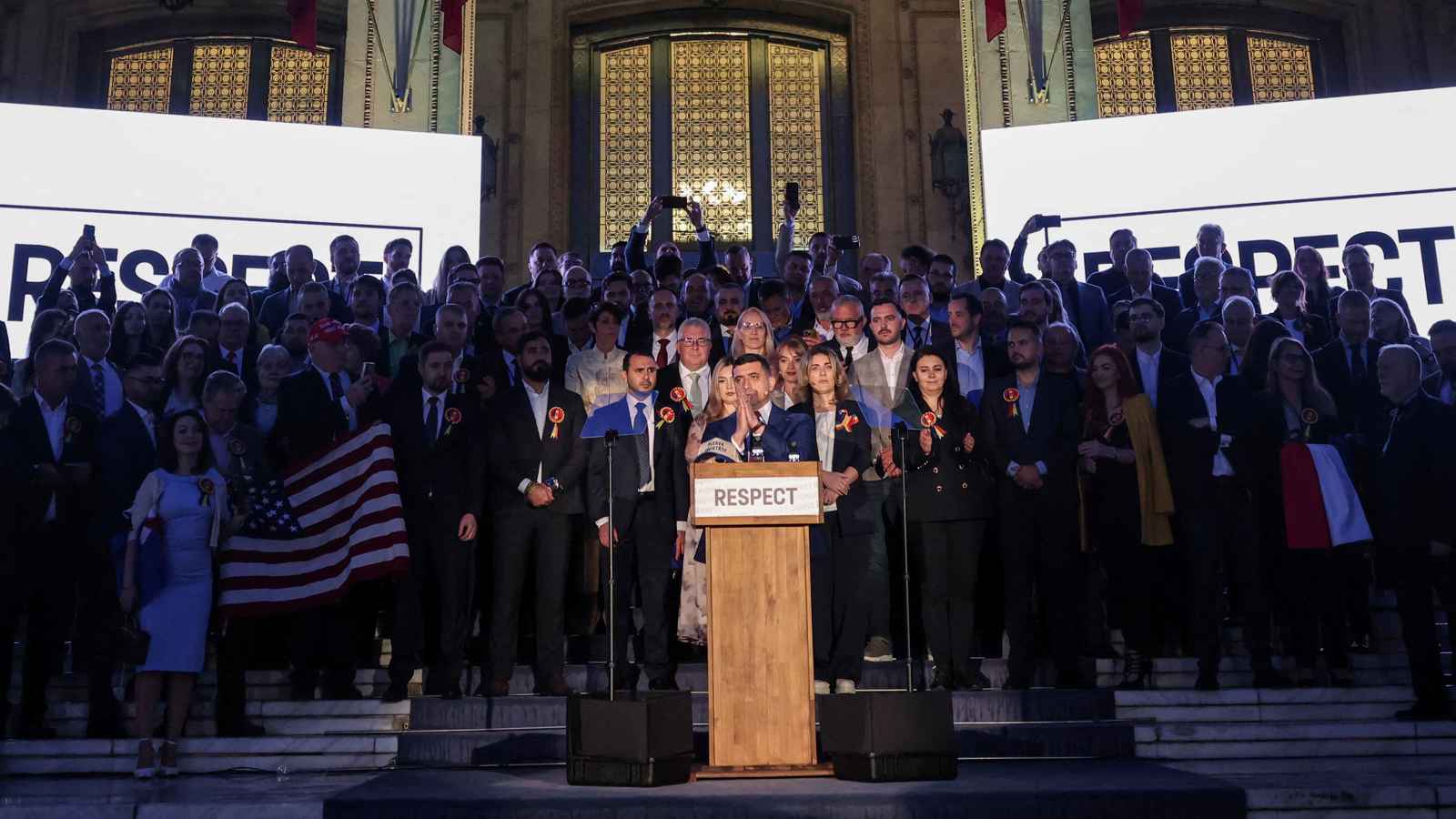 قبل إتمام الفرز.. مرشح اليمين المتطرف لرئاسة رومانيا يعلن فوزه