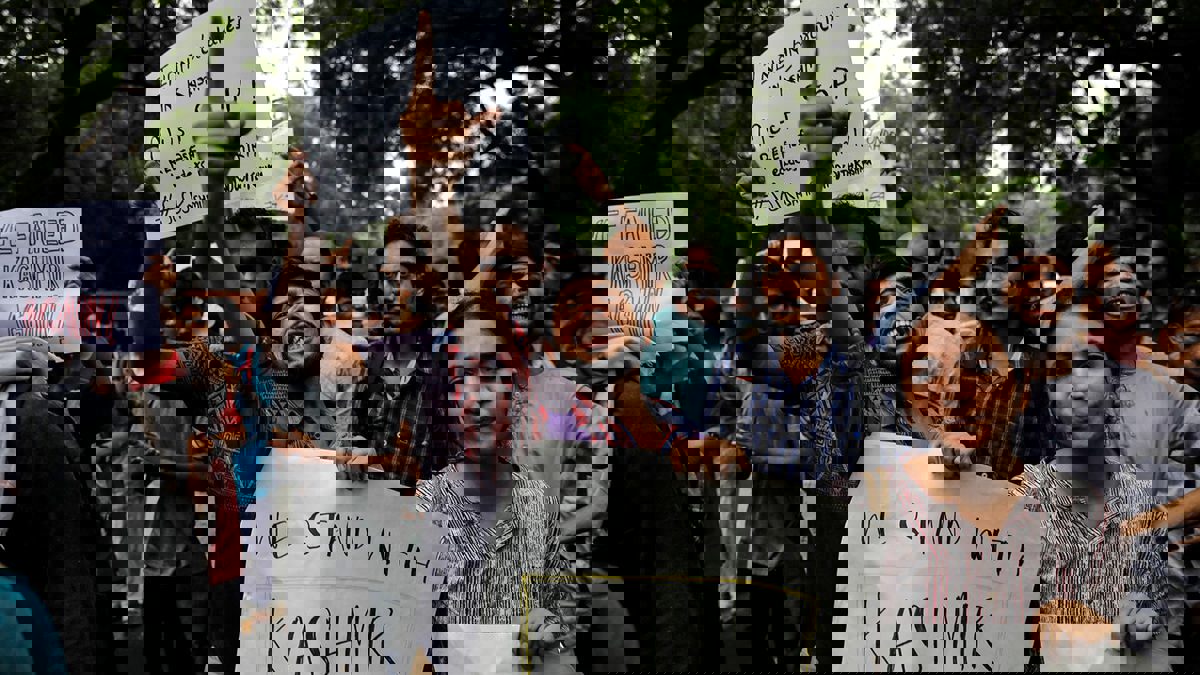 أزمة كشمير.. أمريكا تدعو باكستان والهند إلى ضبط النفس