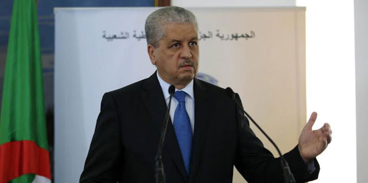 الجزائر.. رئيس الوزراء في مهمة صعبة لتهدئة الشارع