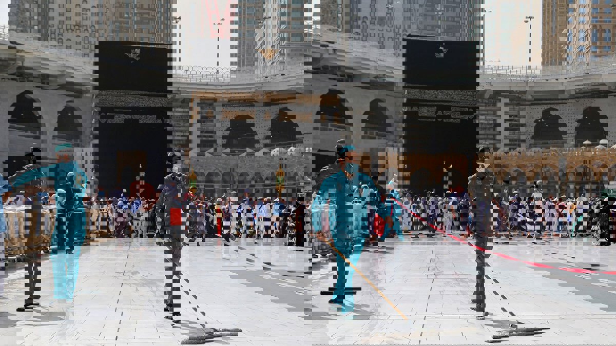 "فاينانشال تايمز": السعودية تدرس إلغاء موسم الحج بسبب "كورونا"