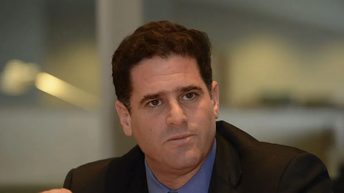 سفير سابق.. من هو وزير الشؤون الاستراتيجية الإسرائيلية الجديد رون ديرمر؟