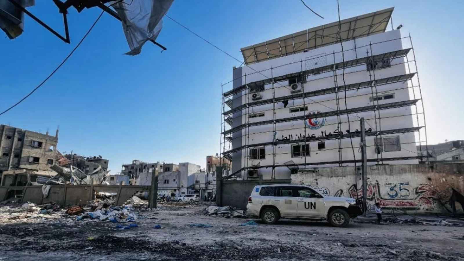 "معقل لحماس".. الرواية الإسرائيلية للعملية العسكرية في مستشفى كمال عدوان