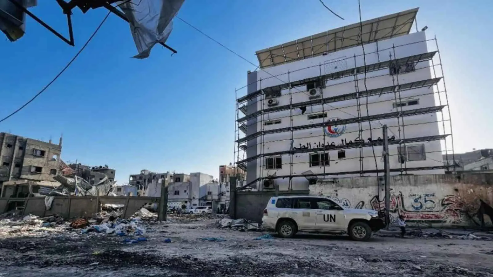 "معقل لحماس".. الرواية الإسرائيلية للعملية العسكرية في مستشفى كمال عدوان