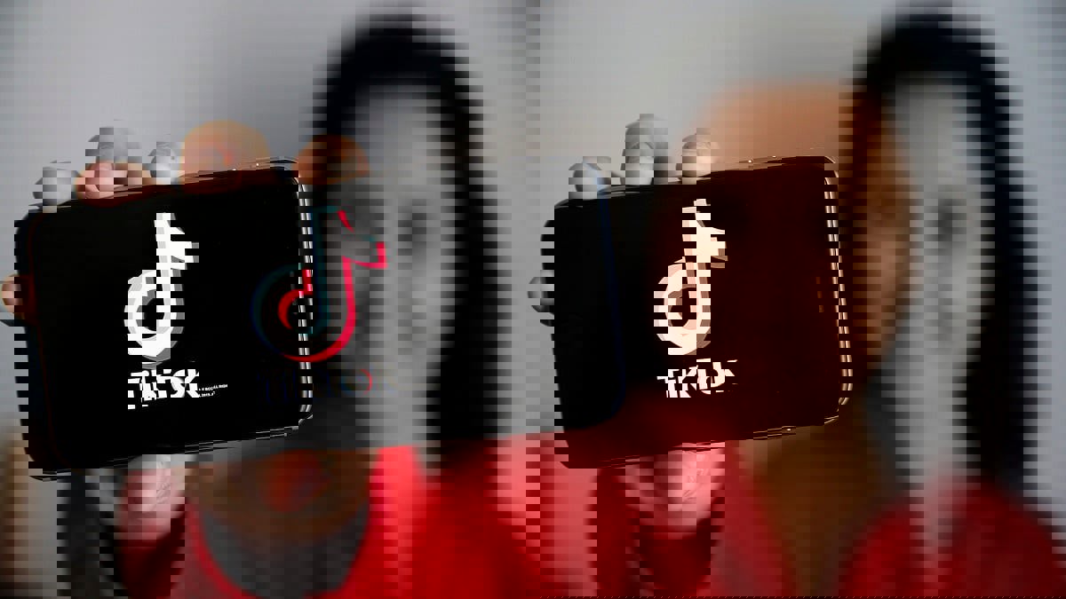 متفوقا على فيسبوك.. "تيك توك" التطبيق الأكثر تحميلا في 2020