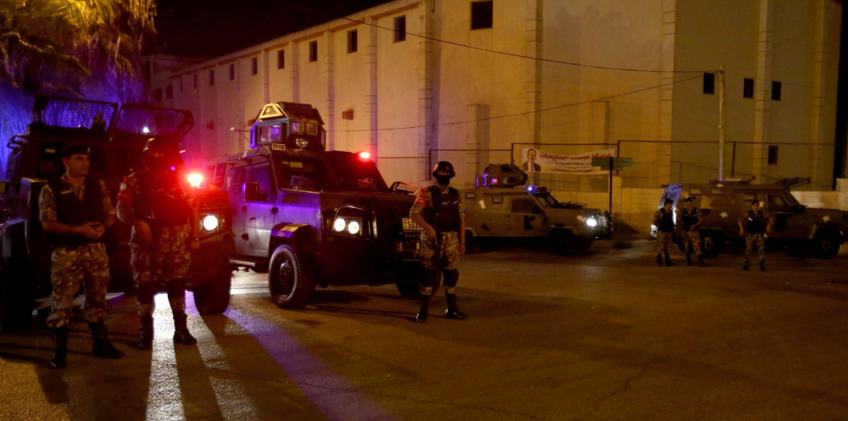 الغموض يلف حادث السفارة الإسرائيلية في الأردن.. وأمريكا تتوسط لتخفيف التوتر