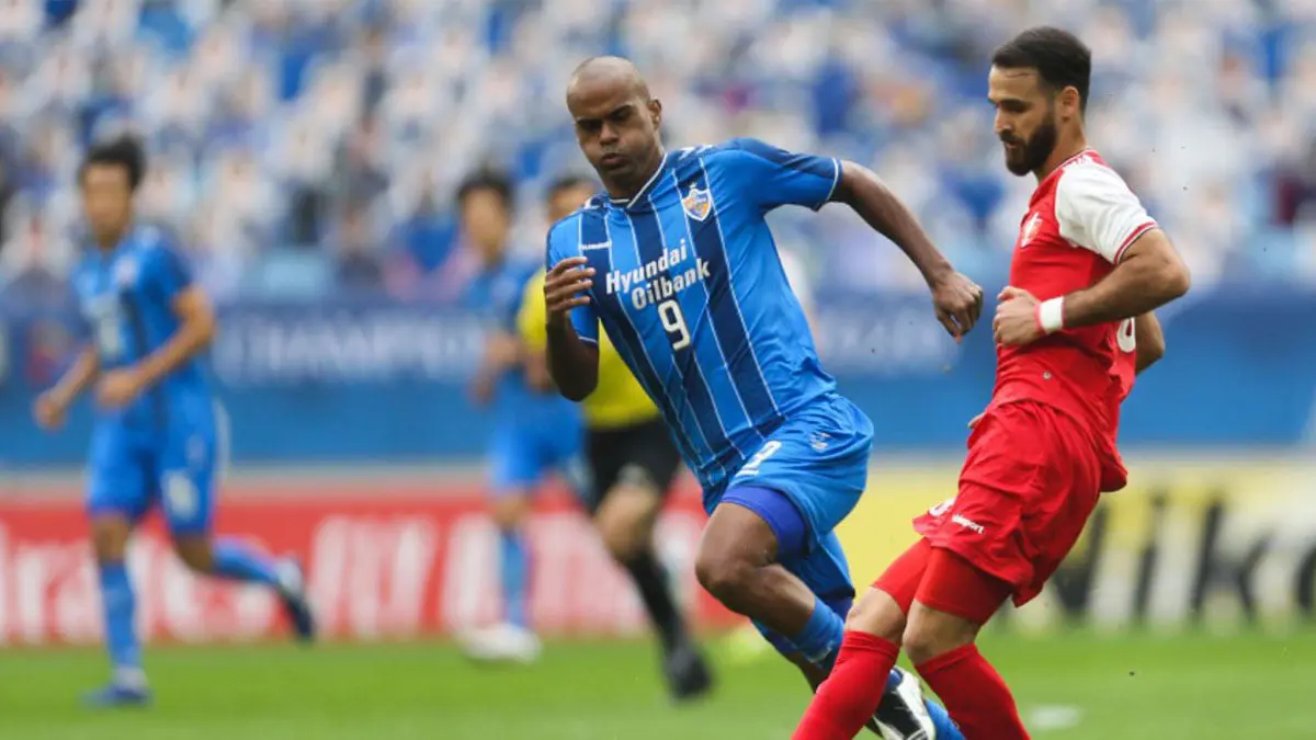 أولسان الكوري يهزم بيرسبوليس الإيراني ويتوج بطلا لدوري أبطال آسيا 2020