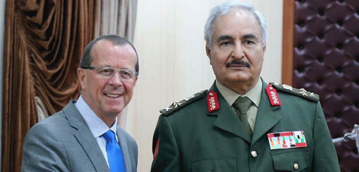 كوبلر يزور حفتر في مكتبه