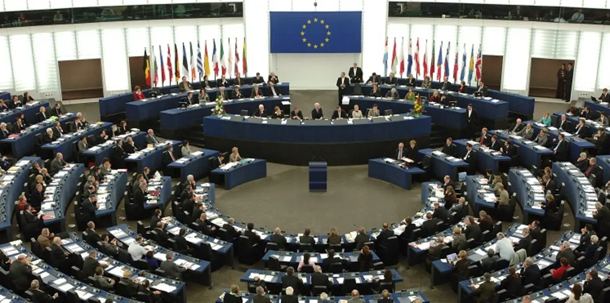 البرلمان الأوروبي يطالب بتعليق مفاوضات انضمام تركيا للاتحاد الأوروبي