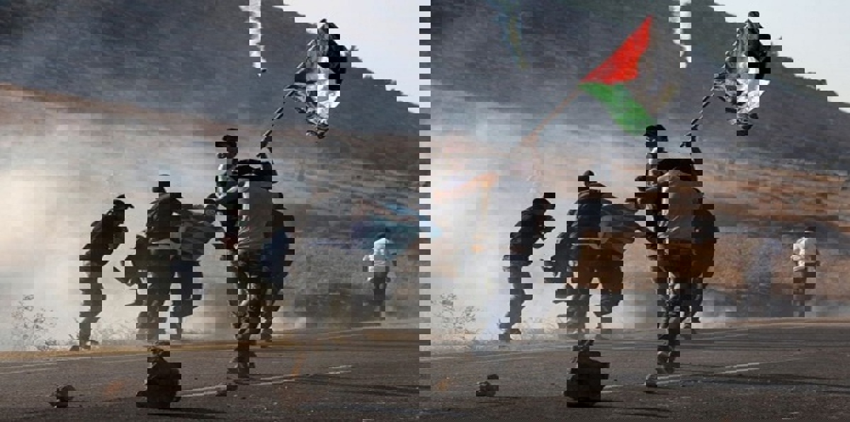 اعتقالات ومواجهات عنيفة مع قوات الاحتلال بالضفة الغربية