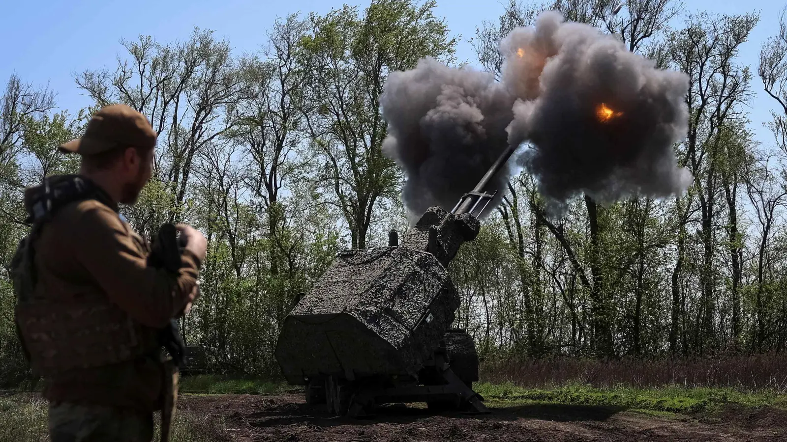 "واشنطن بوست": بيع الأسلحة الأمريكية لأوكرانيا طريق محتمل لوقف الحرب