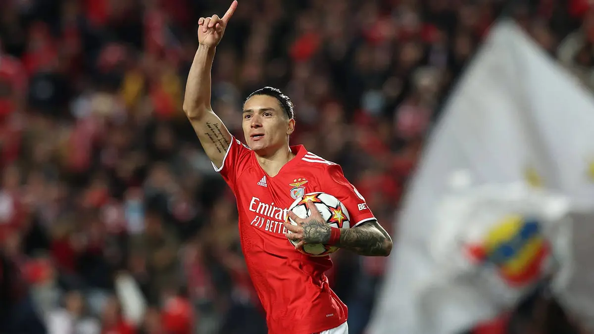 داروين نونيز "خليفة توريس وكافاني" على رأس أولويات تين هاغ في مانشستر يونايتد