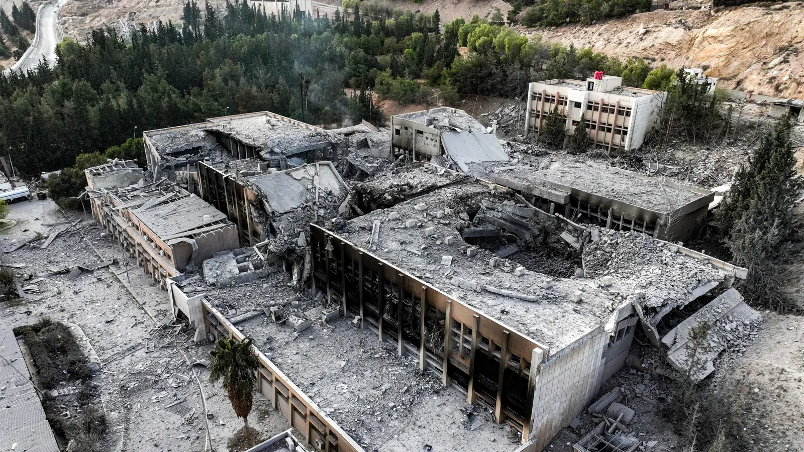 "سهم الباشان".. إسرائيل تنشر مشاهد تدمير الأسلحة الاستراتيجية في سوريا