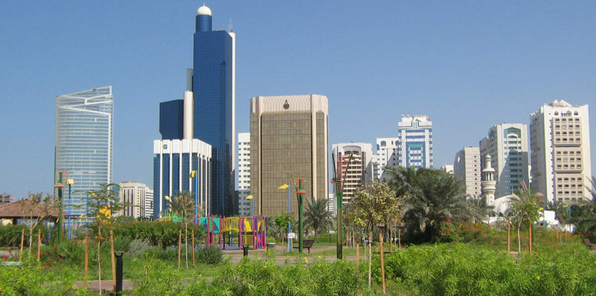 الإمارات تضاعف أسعار التبغ ومشروبات الطاقة الشهر المقبل