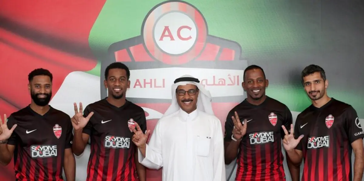 الأهلي الإماراتي يجدد عقود 4 لاعبين