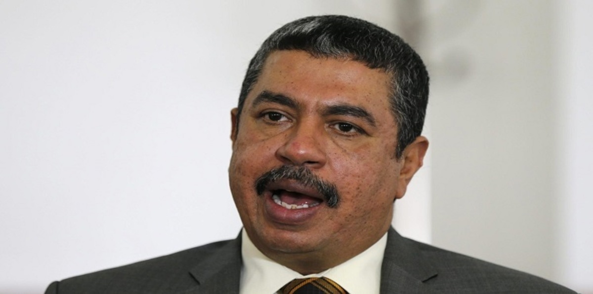 الحكومة اليمنية تتهم الحوثيين وصالح بـ "تغذية الإرهاب"