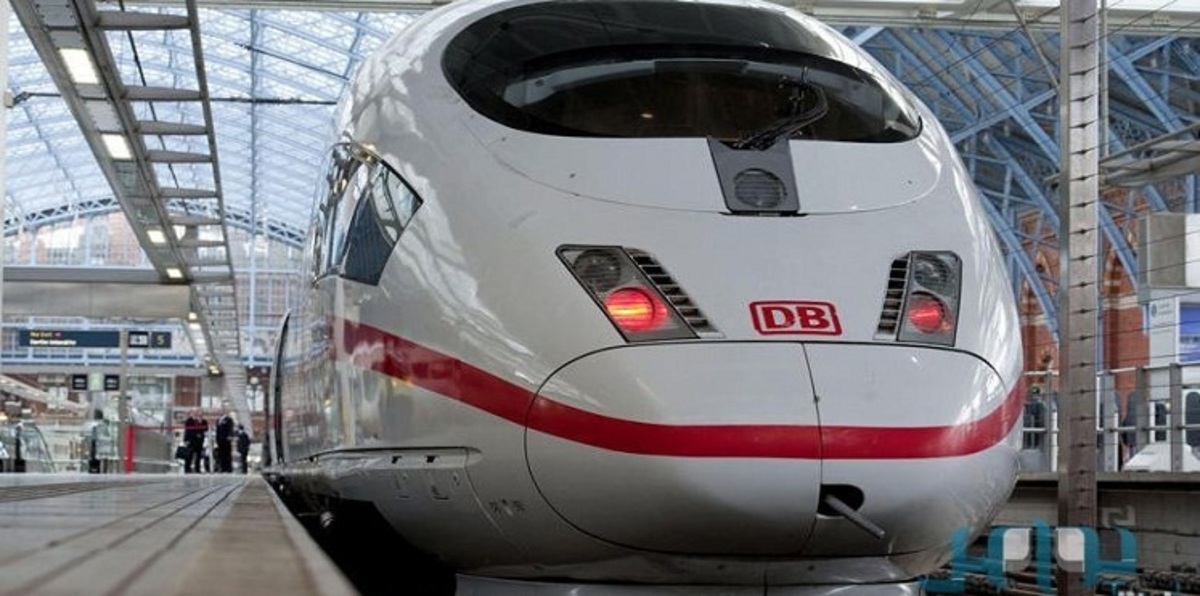 وزير إيراني يهدد بالانتحار على سكك الحديد لإيقاف صفقة مع روسيا