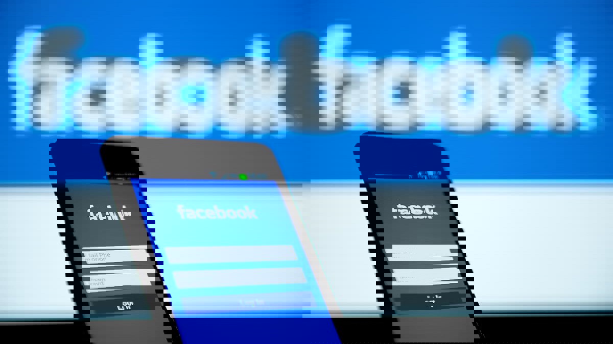 توقف مفاجئ يطال "فيسبوك" بمصر وتونس