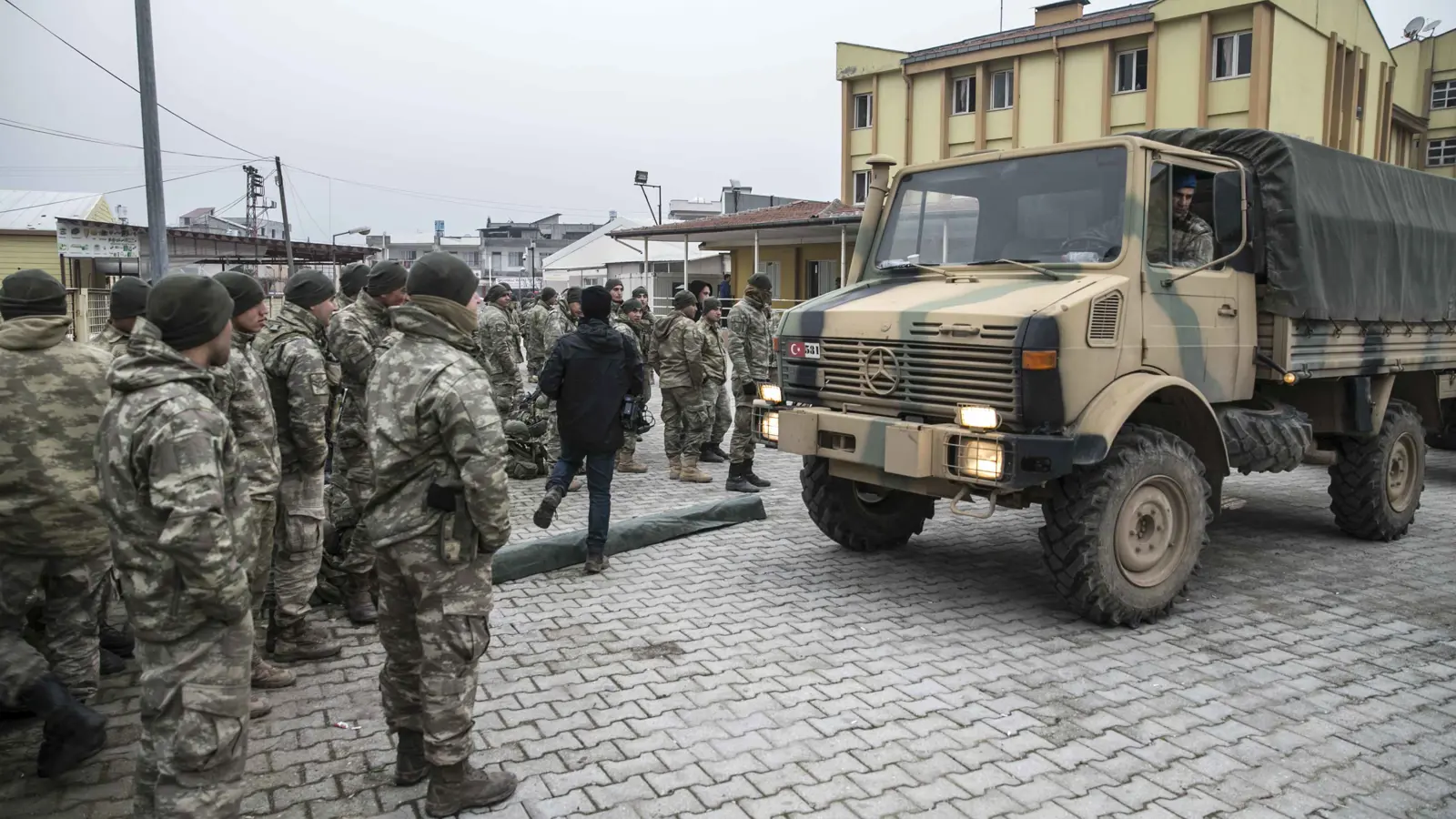 تركيا تدرس تقليص نقاط المراقبة في إدلب