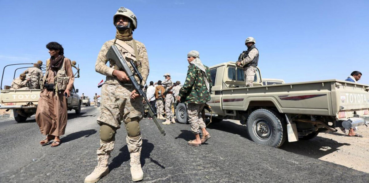 القوات اليمنية تتقدم في صعدة ونهم.. والتحالف يقصف مواقع الحوثي بصنعاء وتعز‎