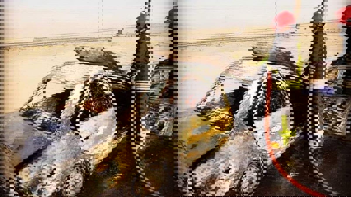 غضب أفغاني من فيديو "احتراق" اللاجئين وإيران تعترف بإطلاق النار على سيارتهم