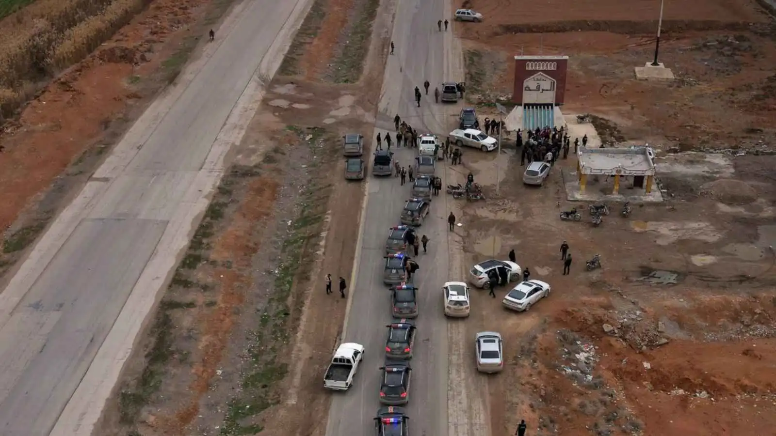 تقدم كبير جنوب الرقة.. "الرصافة" ومطار "الطبقة" تحت السيطرة السورية (فيديو)