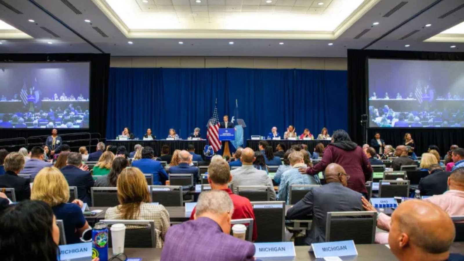 موقف مفاجئ يعيد خلط أوراق الديمقراطيين بشأن حرب غزة