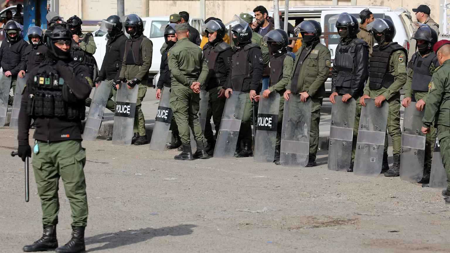 محاولة اغتيال وهجمات مسلحة.. مخاوف من موجة عنف تجتاح العراق عشية الانتخابات