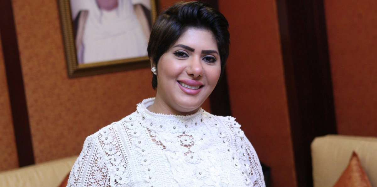 بعد شهور من طلاقها.. الفنانة ملاك الكويتية تفاجئ متابعيها بـ"خاتم خطوبة" (صورة)