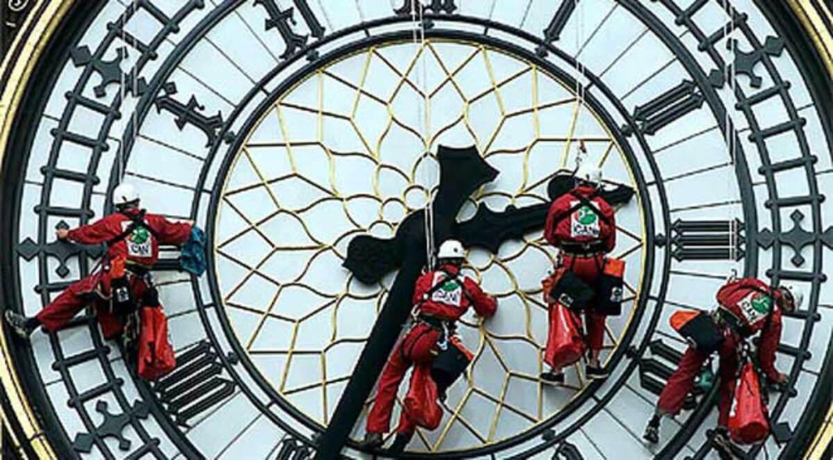 ساعة "بيغ بن" تخضع لعملية تنظيف