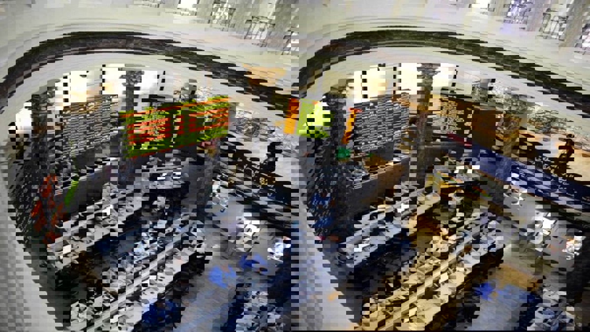 البورصة المصرية تخسر 576 مليون دولار في تعاملات الأربعاء