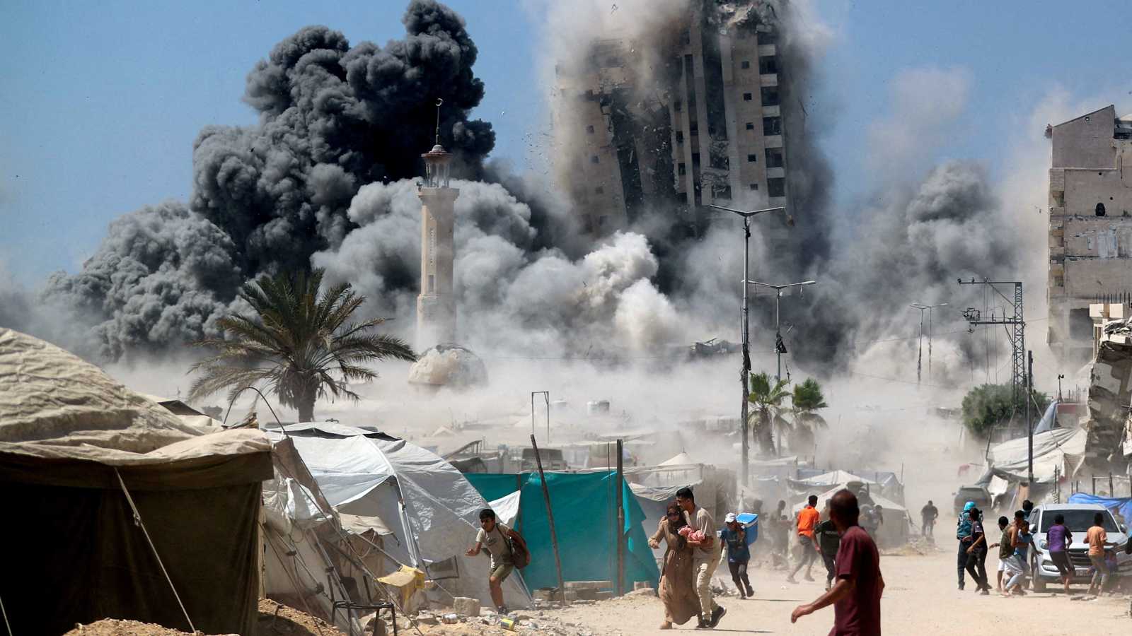 تعديل التكتيكات الميدانية.. إسرائيل تطوق غزة بـ"حزام ناري"