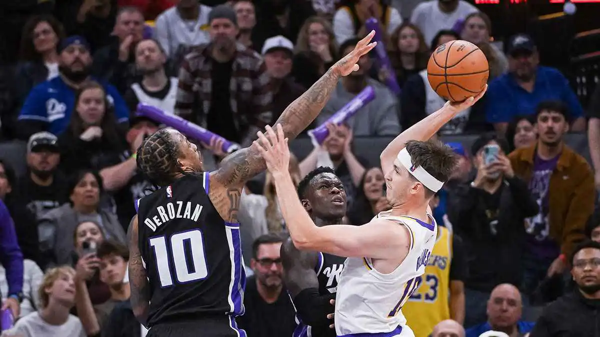 NBA.. ريفز يسجل أكبر رصيد نقاط في مسيرته ليقود ليكرز للفوز على كينغز