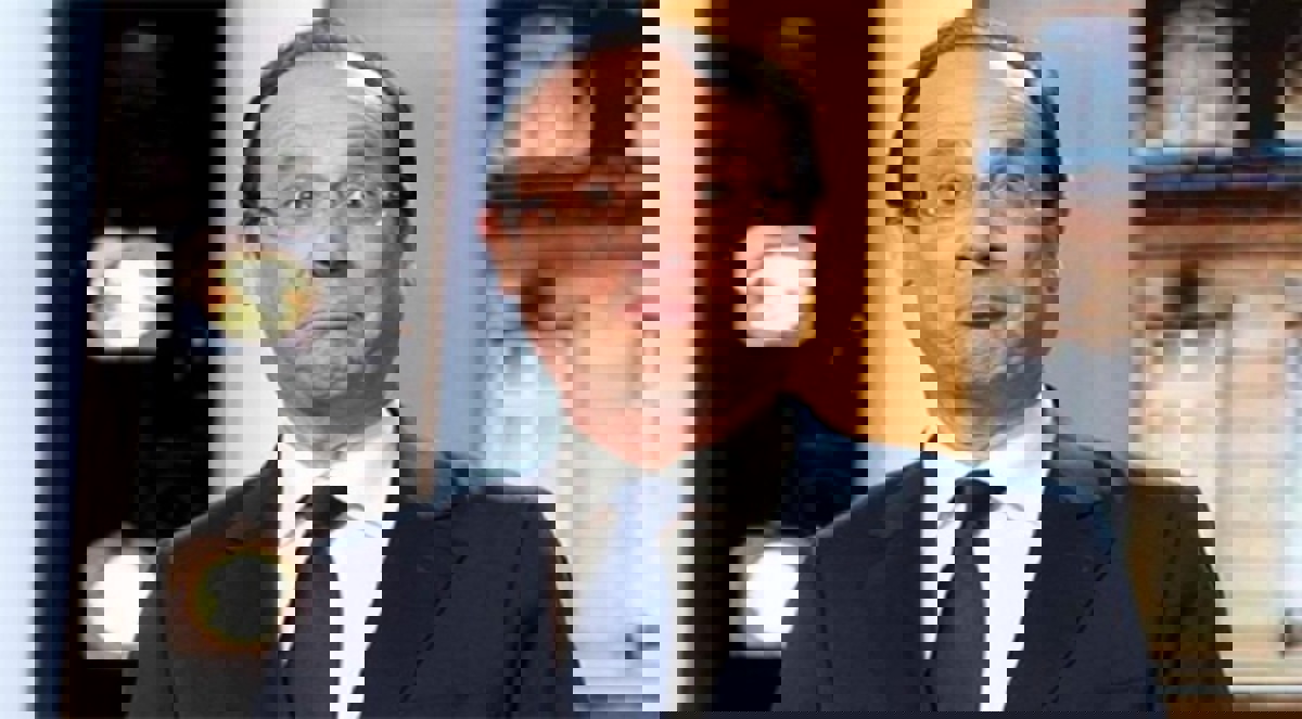 "فرانسوا هولاند" أسوأ رئيس عرفته فرنسا