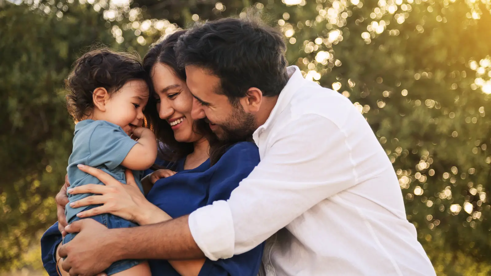 هكذا تساعد "التربية العاطفية" الطفل في التعبير عن مشاعره