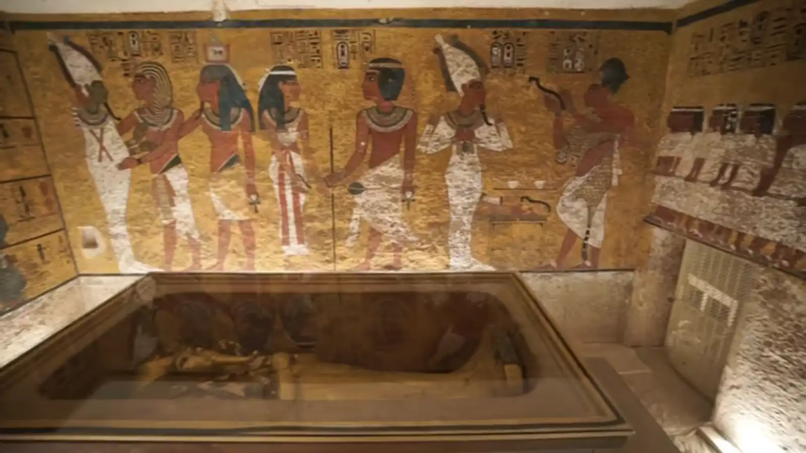 دراسة حديثة تربط تصميم مقبرة الملك توت عنخ آمون بظواهر فلكية