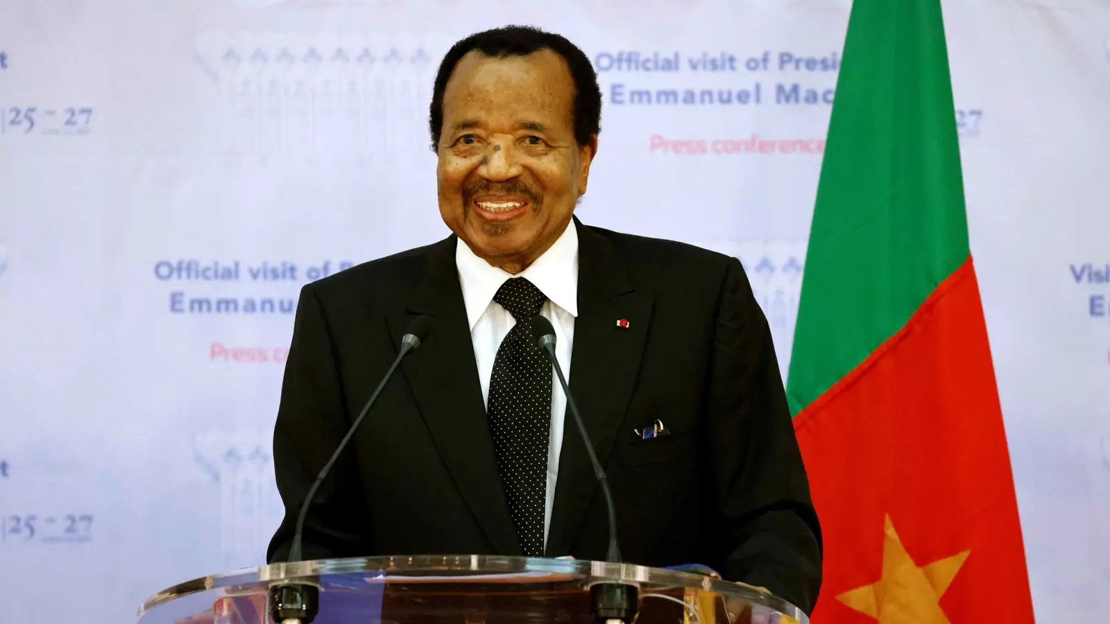 الكاميرون.. الرئيس الأفريقي الأكبر سنا ينافس معارضة منقسمة