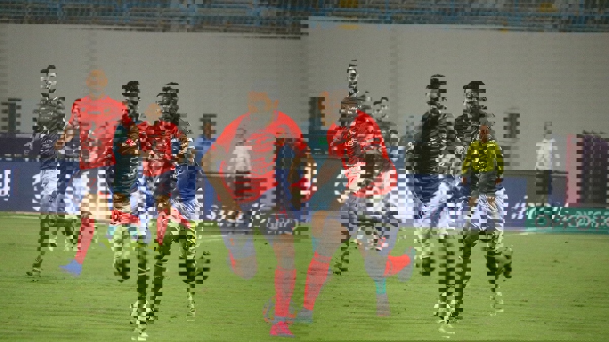 النادي الأهلي يهدد بعدم إذاعة مباراة إنبي في الدوري المصري.. تعرّف على السبب