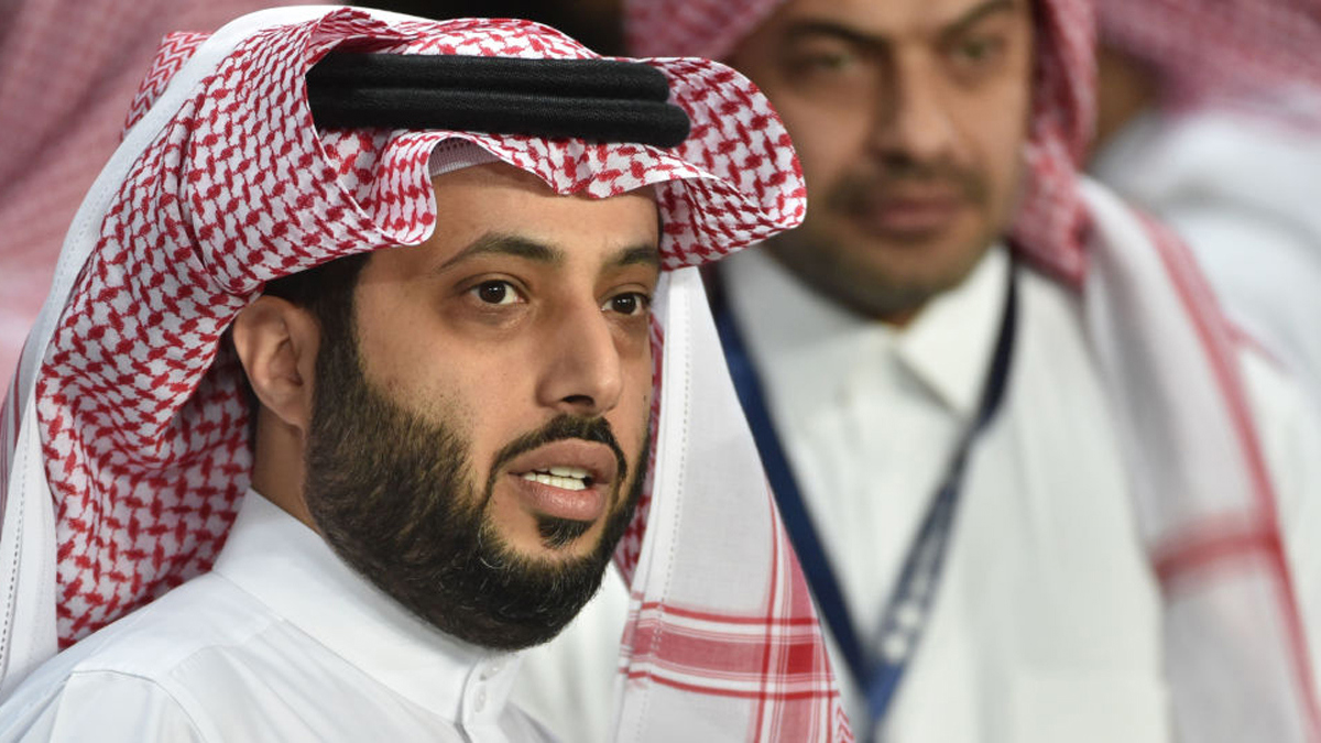 تركي آل الشيخ يجري عملية جراحية في أوروبا