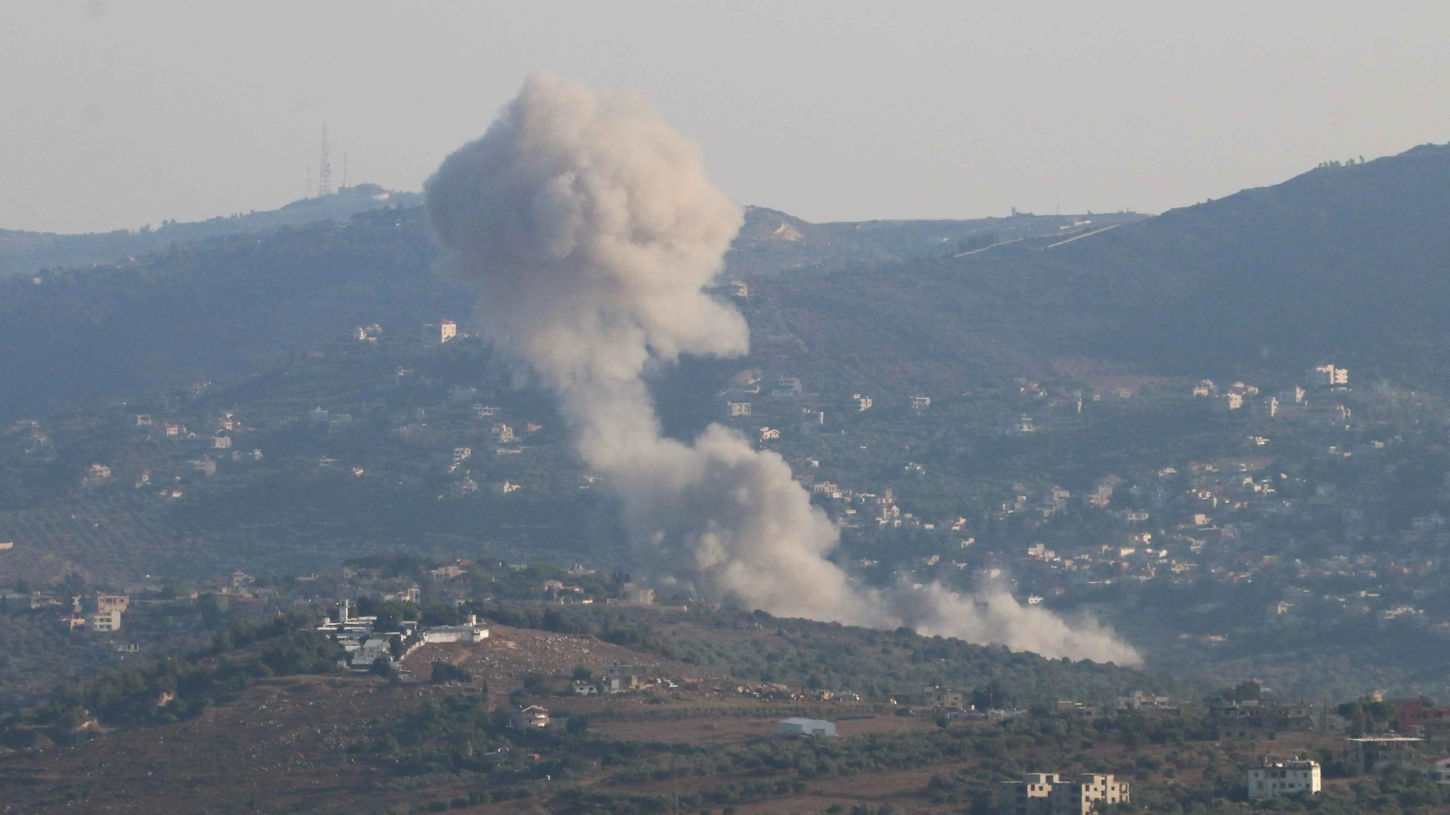 "حزب الله" يستهدف 6 مواقع عسكرية إسرائيلية