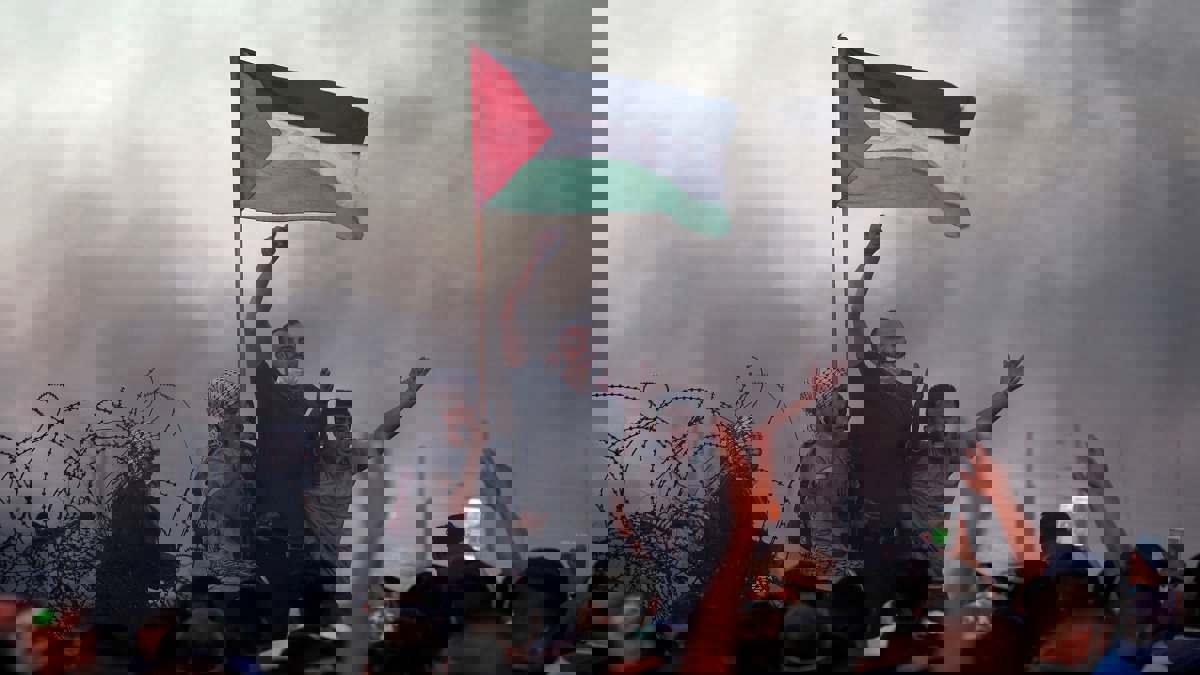 الفلسطينيون في غزة يقلصون الاحتجاجات على الحدود مع إسرائيل