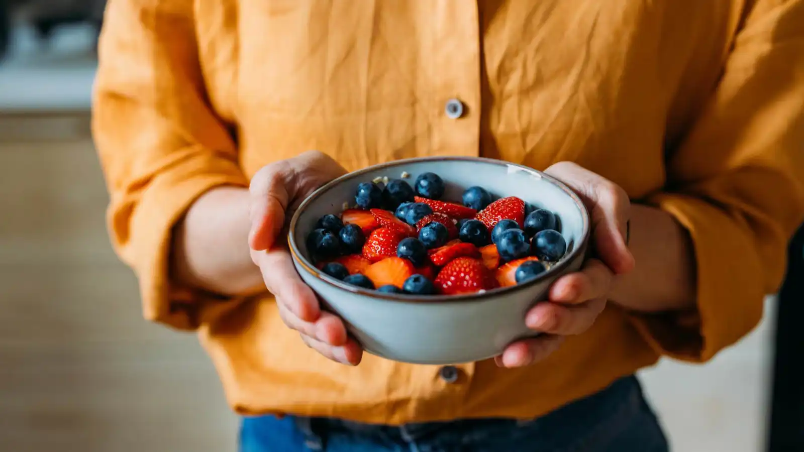 لتقليل دهون البطن.. ابدأ يومك بهذه الفواكه