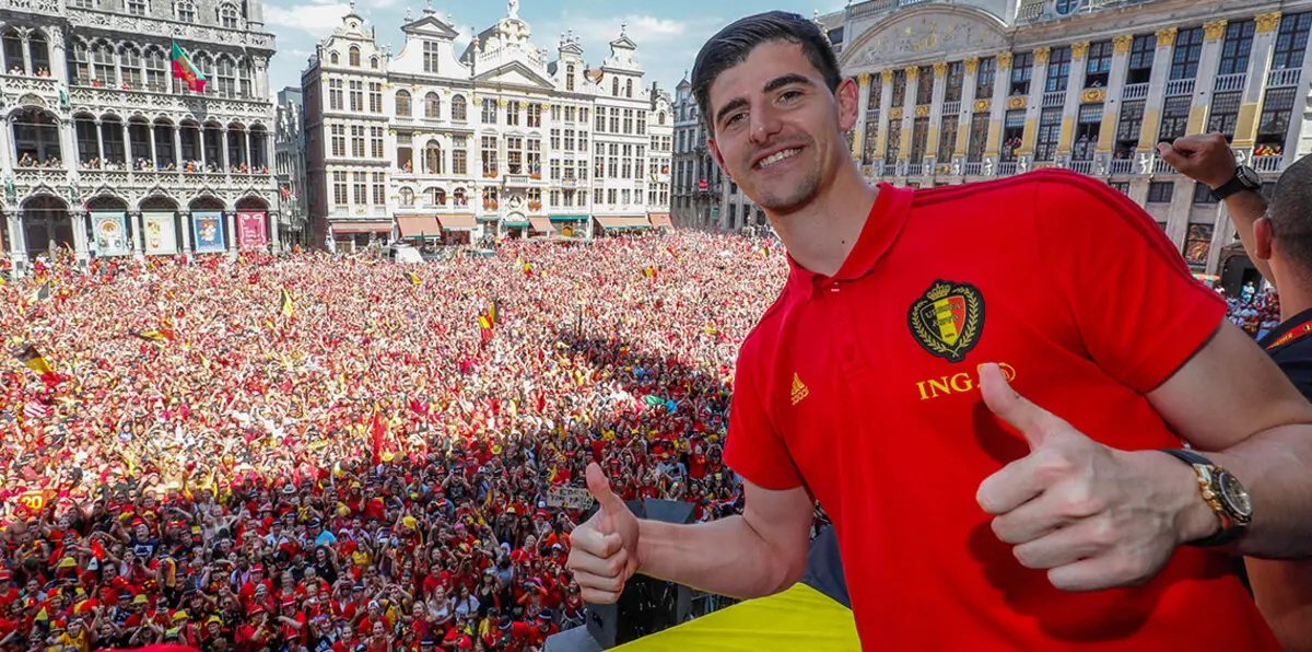 كورتوا يهدد تشيلسي بالانتقال مجانًا إلى ريال مدريد