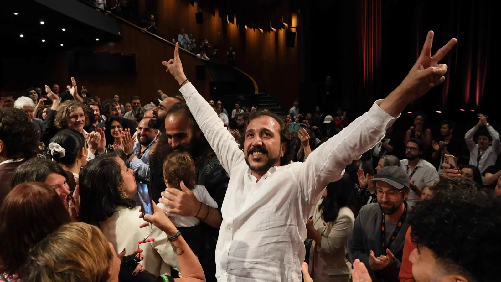 تصفيق حار لفيلم "كان يا ما كان في غزة" بمهرجان كان السينمائي