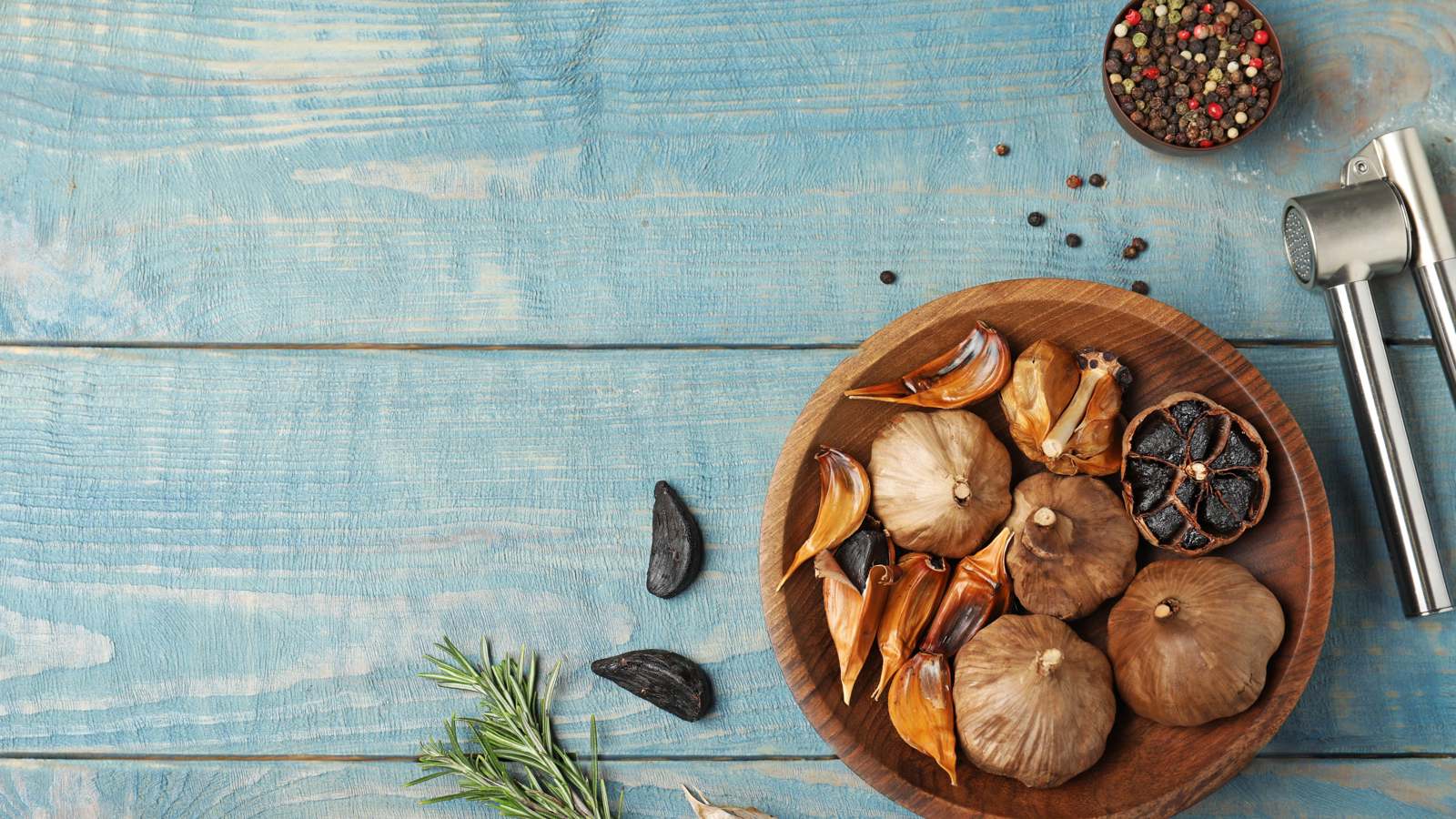 "الثوم الأسود".. فوائد مذهلة لصحة القلب وتقوية المناعة