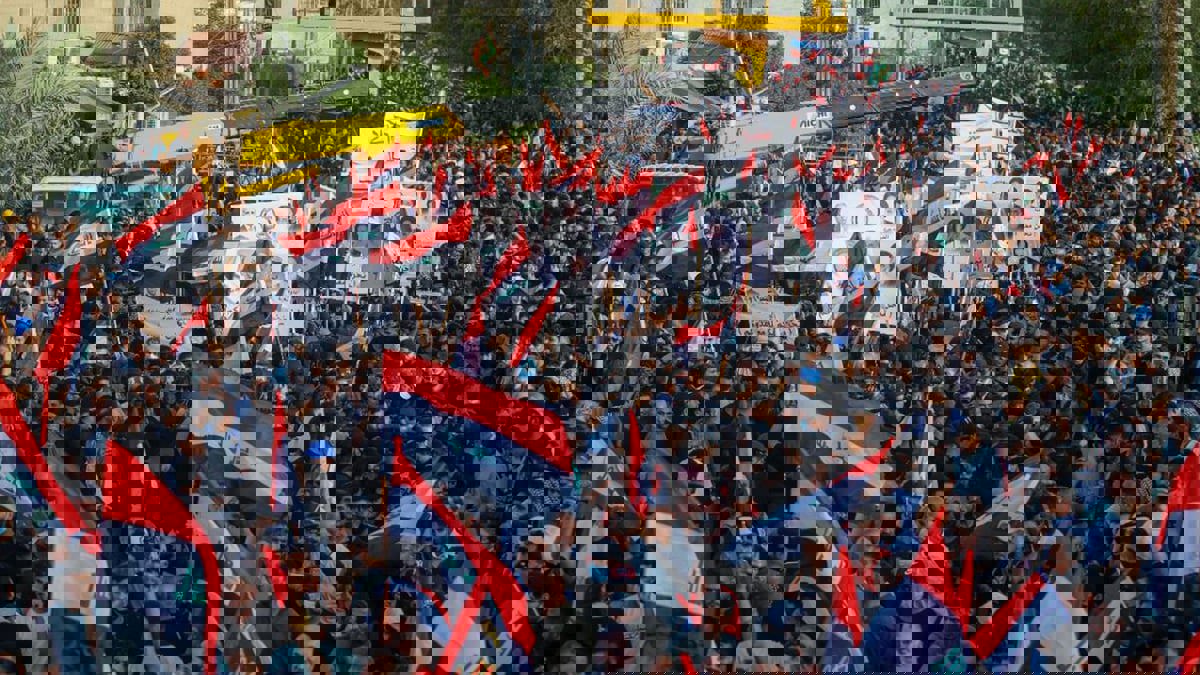 بغداد.. أنصار "التنسيقي" يعلنون اعتصامًا مفتوحًا أمام أسوار المنطقة الخضراء