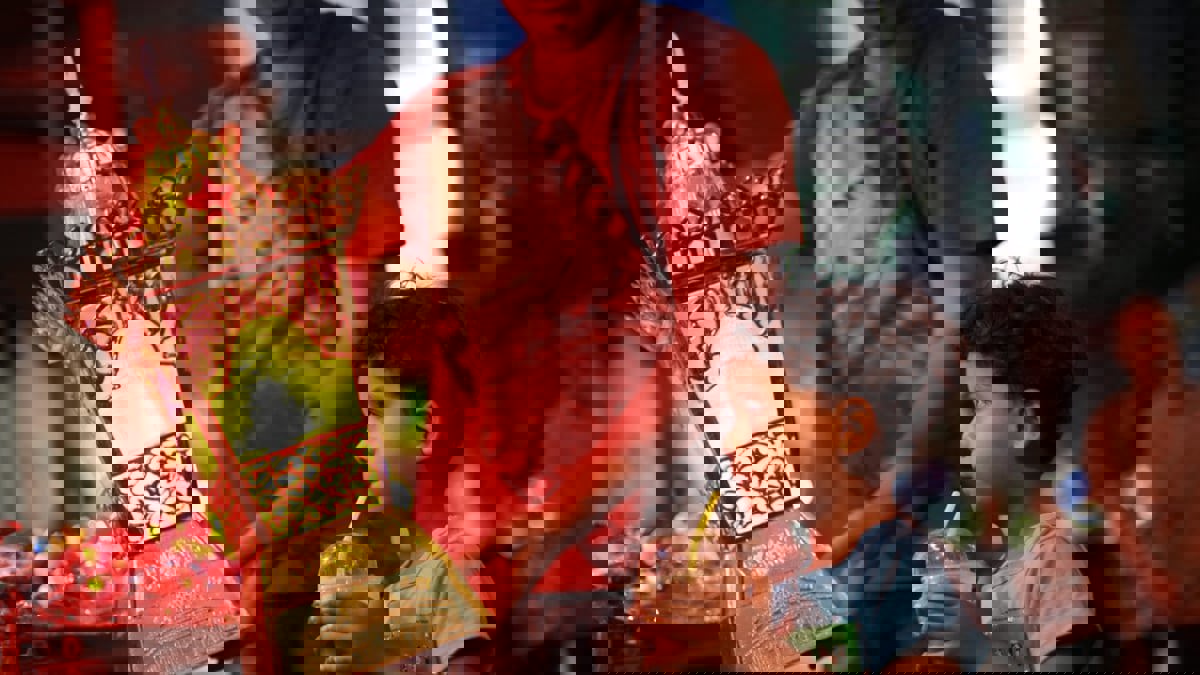 كورونا يلقي بظلاله القاتمة الكئيبة على المسلمين ويغير مسلمات شهر رمضان