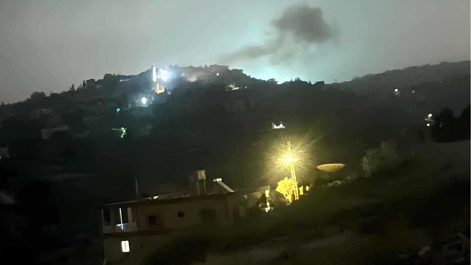 "ستار حزب الله".. إسرائيل تستهدف مقر جمعية "وتعاونوا" الإغاثية